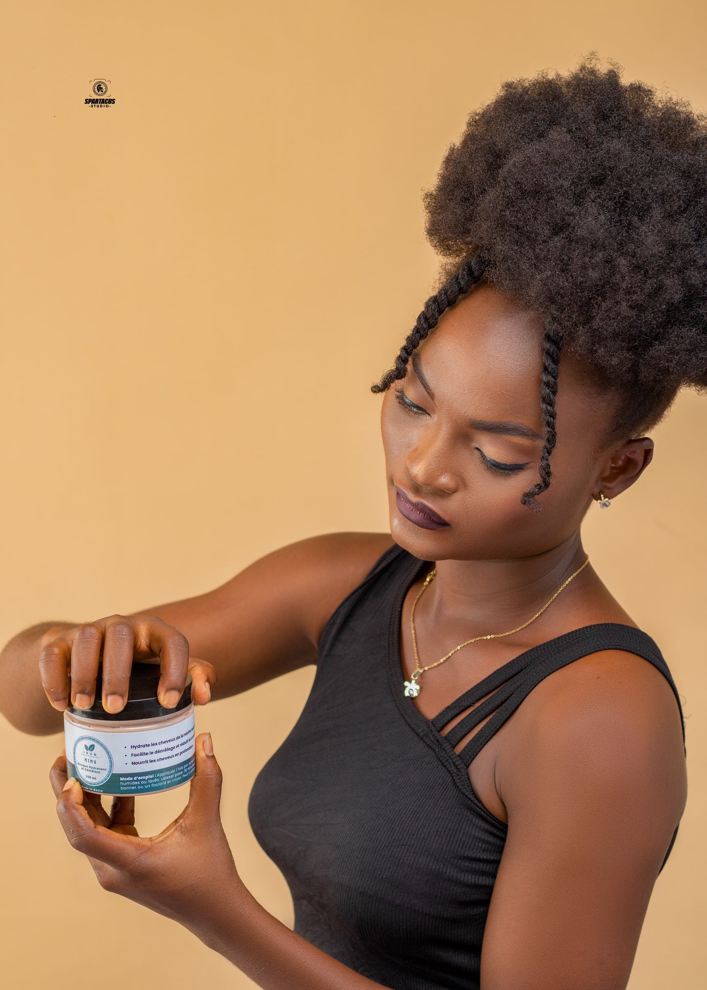 Masque Mimu - Nourrissant, Fortifiant et Anti-casse pour une Chevelure Hydratée et Sans Pellicules